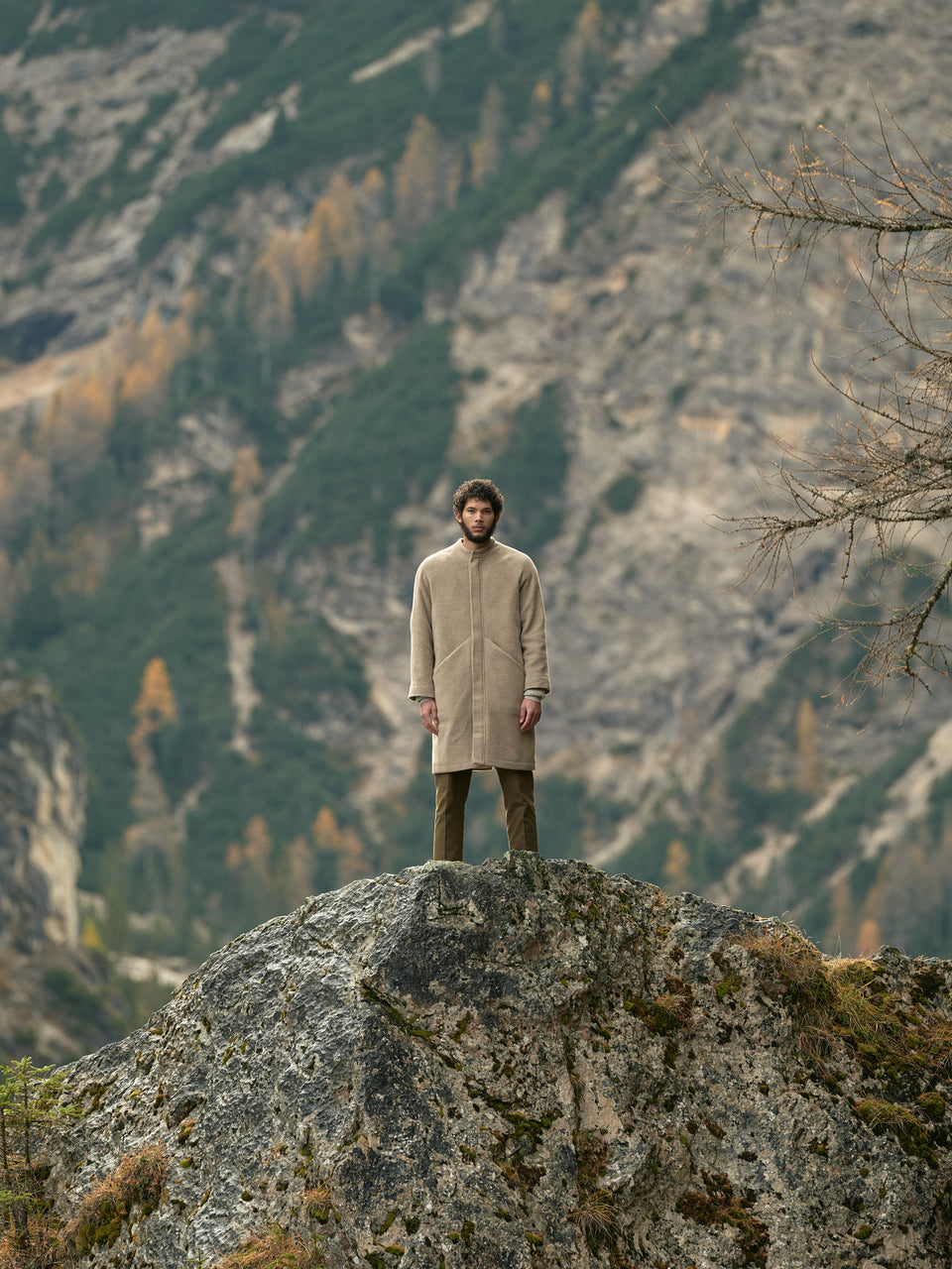 The Perla Cravatta - (Gentle mens Coat)