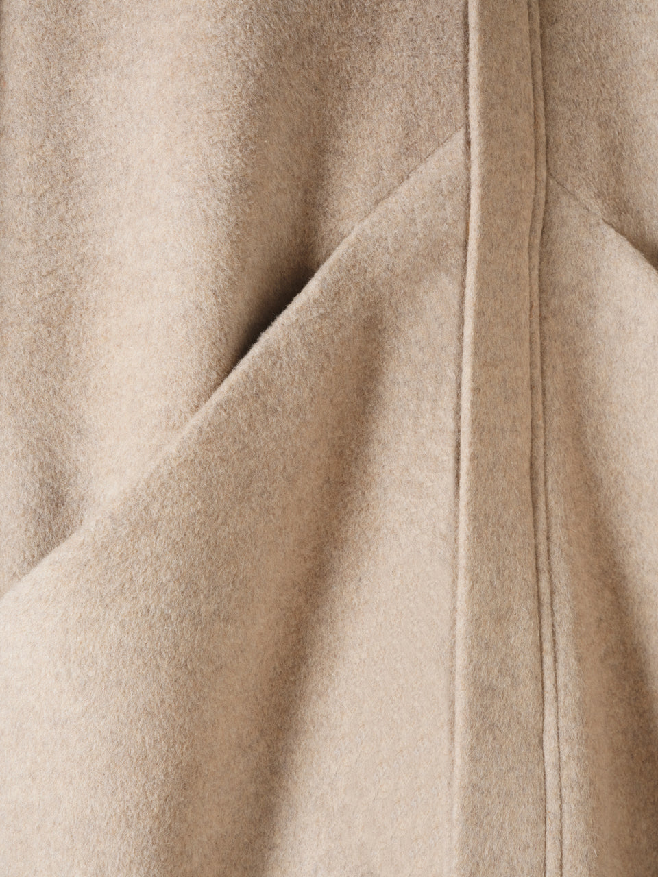 The Perla Cravatta - (Gentle mens Coat)